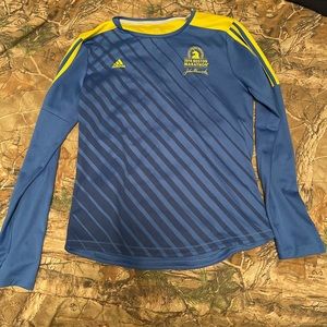 Boston marathon workout top